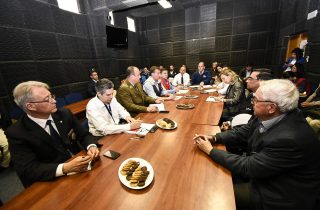 César Asenjo, Intendente de la Región de Los Ríos